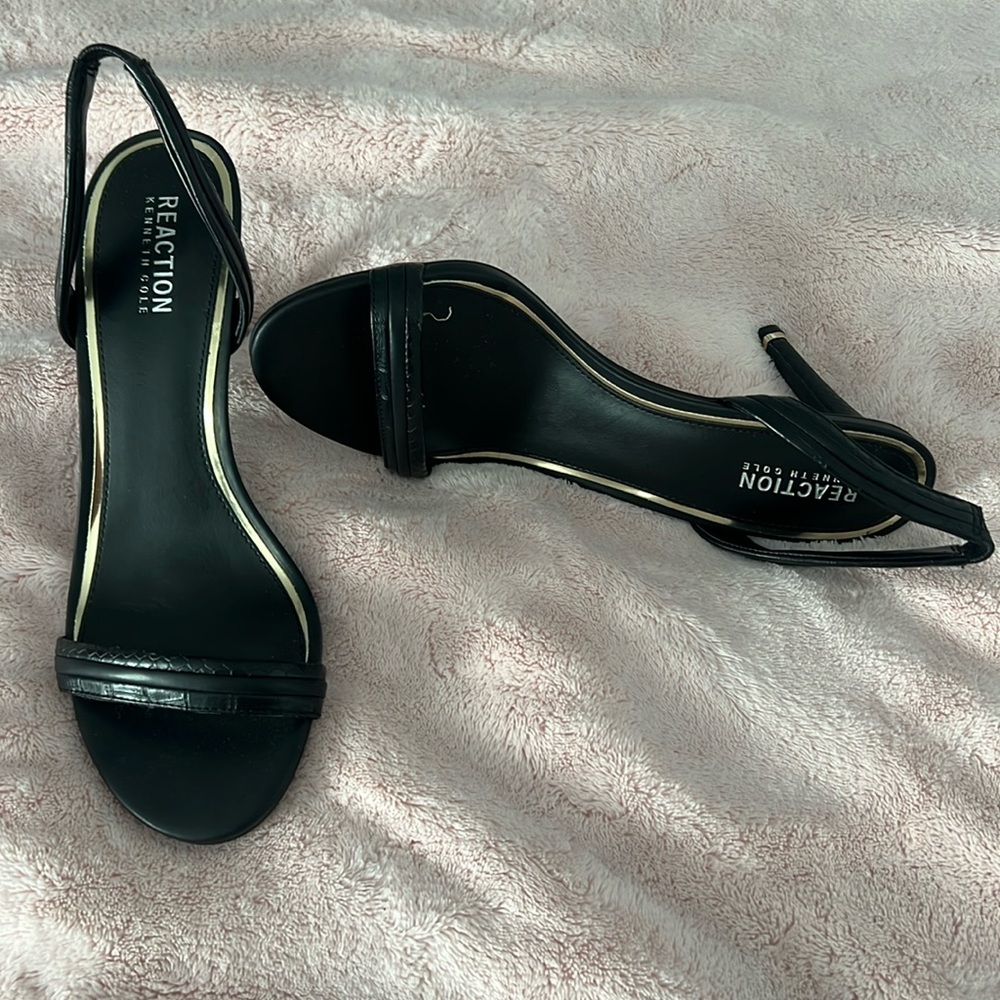 Never worn strappy style black heels Kenneth Cole Reaction size  8.5